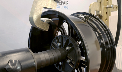 Richtarbeiten an Felgen